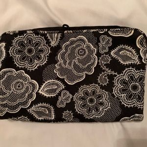 EUC Vera Bradley Black & White floral print jewelry bag!